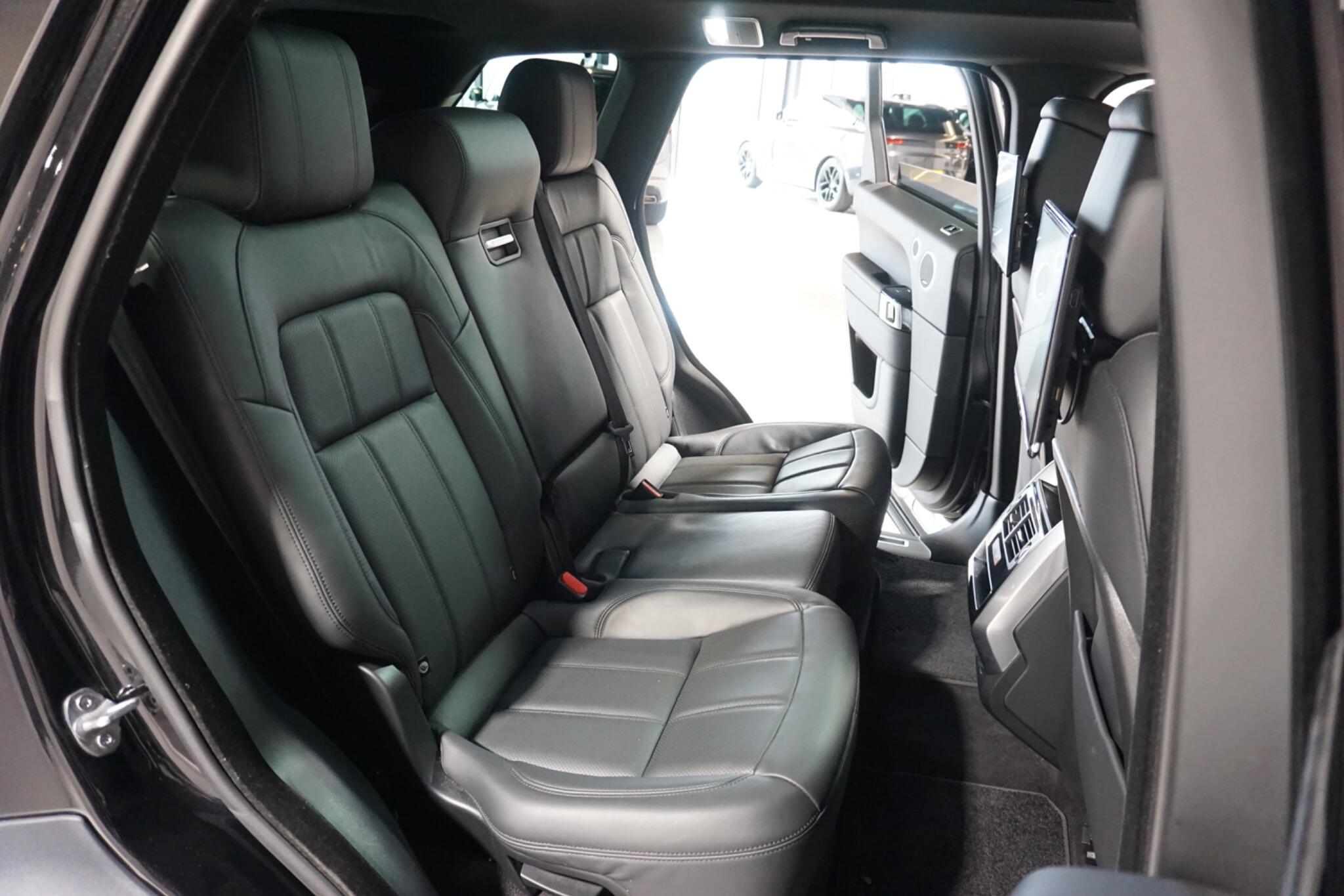 Land Rover Range Rover Sport 2.0 P400e 13.1kWh HSE Dynamic Black SUV 5dr Petrol Plug-in Hybrid Auto 4WD Euro 6 (s/s) (404 ps)